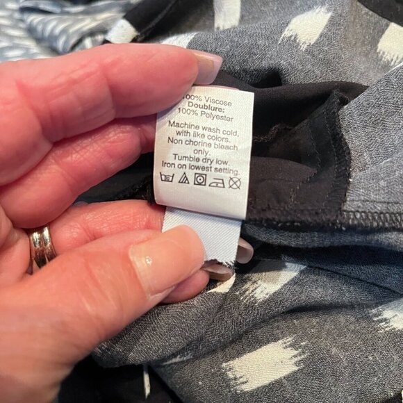 MADEWELL Black & White Tribal Print Ikat Brush Overlay Romper Open Back - EUC XS - Picture 12 of 13